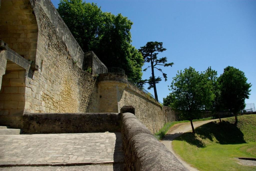 Le Carrelet De L'Estuaire , Jolie Maison Entiere A 9 Min De La Citadelle Saint-Seurin-de-Cursac Exterior photo